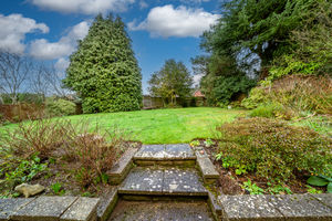 REAR GARDEN- click for photo gallery
